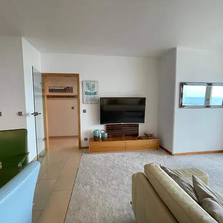 Beachside 2-zimmer-wohnung Mit Meerblick * Lübeck
